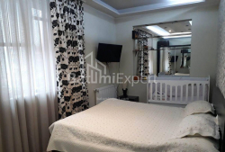 شقة سكنية 6-комн 110 m² - إيفان جافاخيشفيلي, Batumi