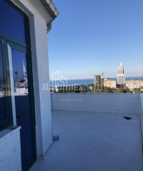 شقة سكنية 245 متر مربع - الملك بارنافاز, Batumi, جورجيا
