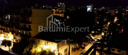 شقة سكنية 3-комн 77 m² - الملك بارنافاز, Batumi