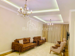 شقة سكنية 102 متر مربع - ايليا تشافتشافادزه, Batumi, جورجيا
