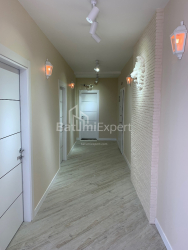 شقة سكنية 106 متر مربع - إيفان جافاخيشفيلي, Batumi, جورجيا