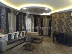 شقة سكنية 4-комн 113 m² - شالفا إيناساريدزه, Batumi