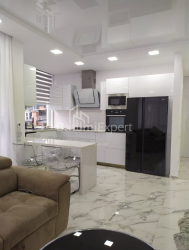 شقة سكنية 3-комн 75 m² - نيكو بيروسماني, Batumi