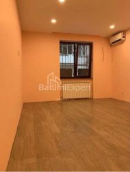 شقة سكنية 120 متر مربع - ديفيد كلدياشفيلي, Batumi, جورجيا
