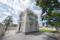 منزل شخصي 170 متر مربع - طريق المطار السريع, Batumi, جورجيا