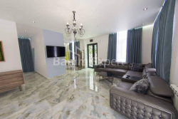 منزل شخصي 4-комн 170 m² - طريق المطار السريع, Batumi