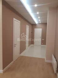 شقة سكنية 4-комн 100 m² - زورابا جورجيلادزه, Batumi