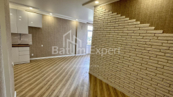 شقة سكنية 60 متر مربع - الكسندرا سولابريدزي, Batumi, جورجيا