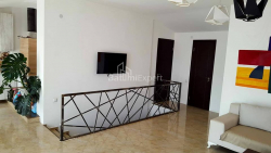 شقة سكنية 6-комн 230 m² - بيترا مليكيشفيلي, Batumi